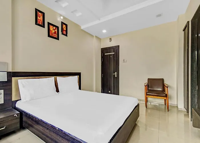 Spot On 85825 Hotel Sai Suman Executive